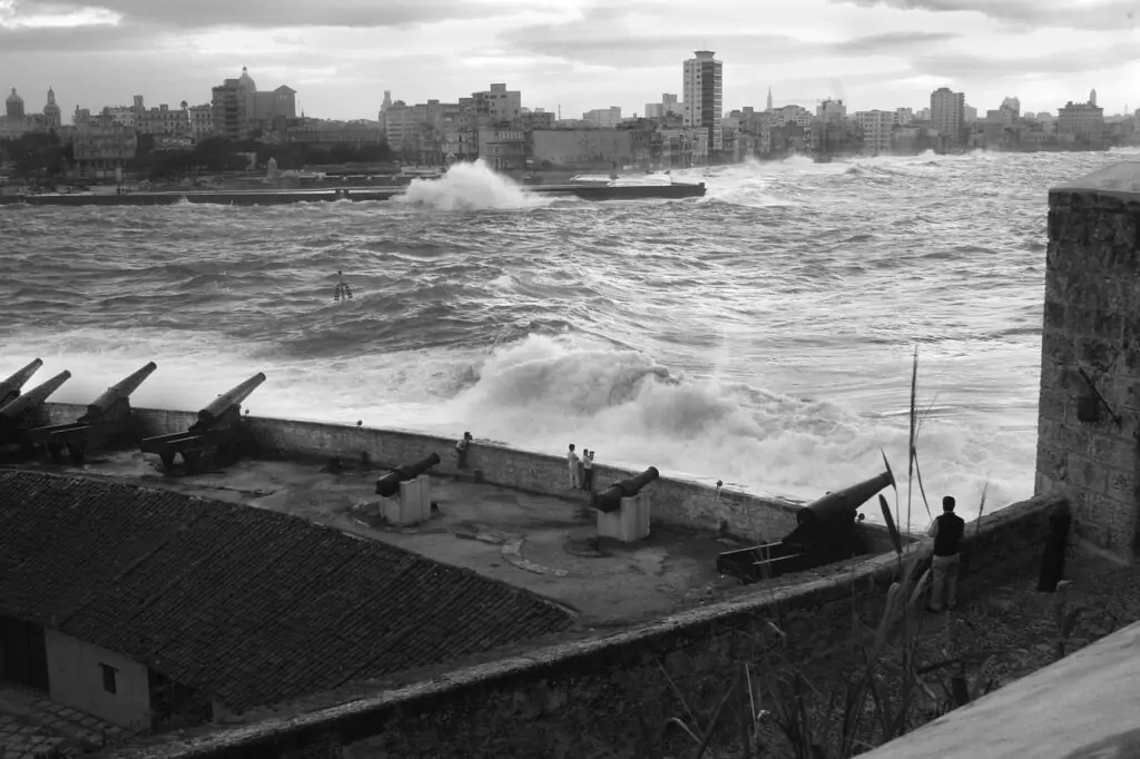 Havana'S Iconic Architectural Landmarks 3 Pier g8c0e2fefc 1280 | havana's iconic architectural landmarks | cubadriver